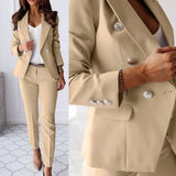 Maria - Elegante Fato Feminino