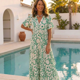 Lucie | Midi mekko kukilla, lyhyet hihat ja V-pääntie