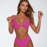 Naomi - V-kaula-aukkoinen bikinit setti muotoilevalla vaikutuksella