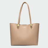 Bolsa de ombro elegante e intemporal