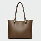 Bolsa de ombro elegante e intemporal