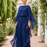 Kaksiosainen Lázaro-asuste elegantista ja hienostuneesta kreppikankaasta