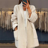 Teresa - Neulecardigan, jossa on taskut
