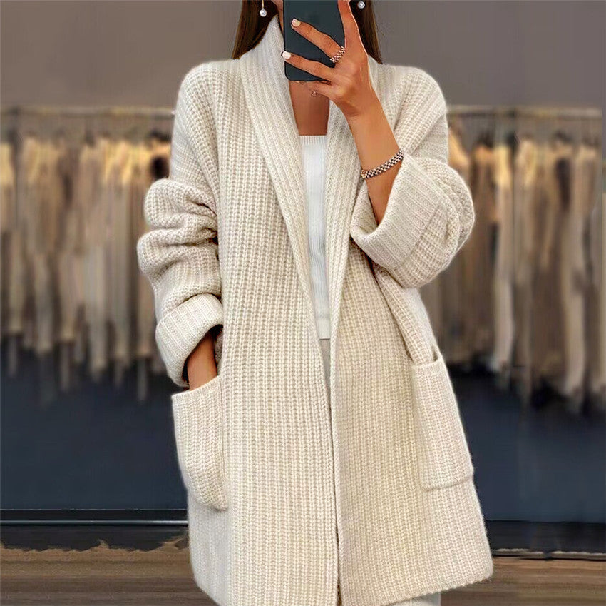 Teresa - Neulecardigan, jossa on taskut